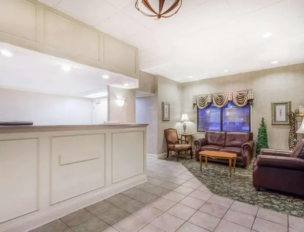 Days Inn by Wyndham Dover Downtown hotel detail image 2