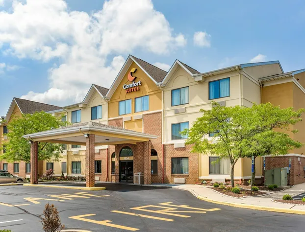 Comfort Suites Dover University Area hotel detail image 1