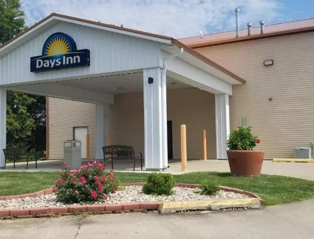 Days Inn by Wyndham Springfield hotel detail image 2