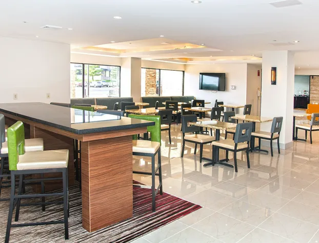 MainStay Suites Springfield IL hotel detail image 3