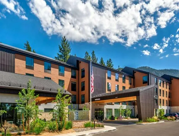 Hampton Inn & Suites South Lake Tahoe hotel detail image 1