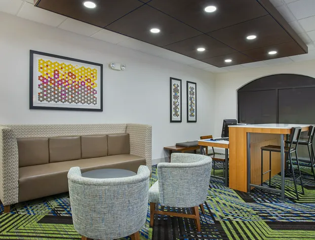 Holiday Inn Express & Suites Lebanon-Nashville Area by IHG hotel detail image 2