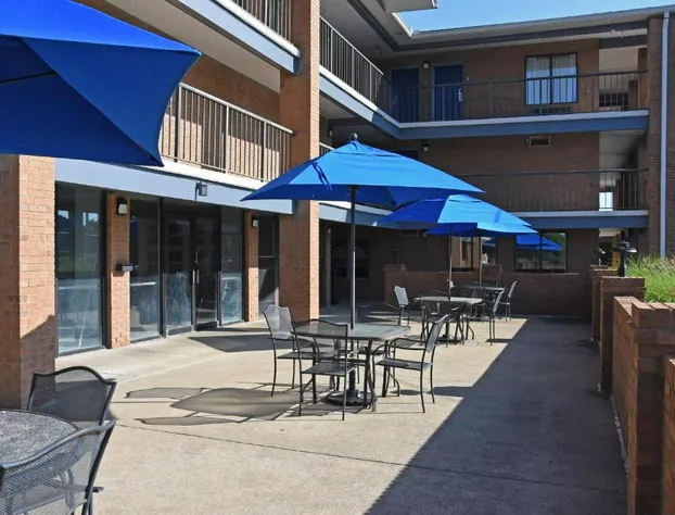 Days Inn by Wyndham Lebanon hotel detail image 4