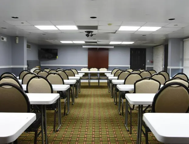 Days Inn by Wyndham Lebanon hotel detail image 4