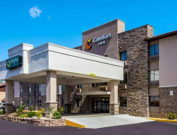 Quality Inn Charleston South hotel detail image 1