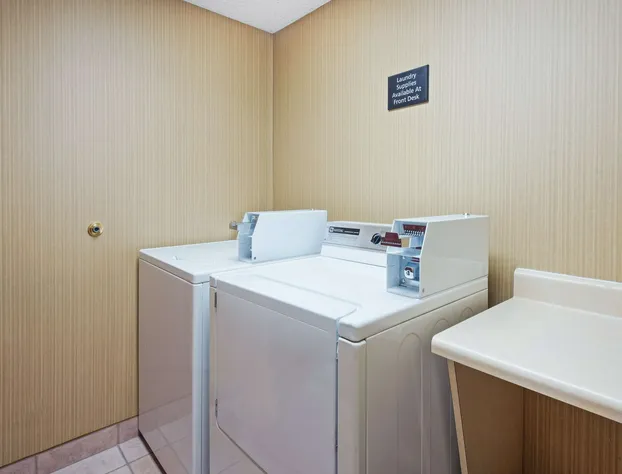 Hampton Inn Winfield/teays Valley hotel detail image 2