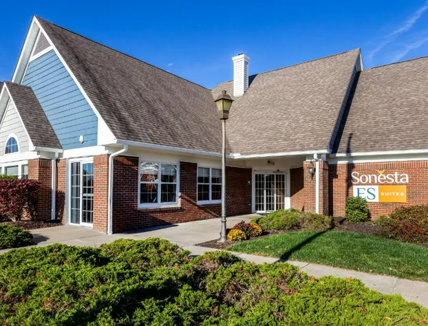Sonesta ES Suites Charleston hotel detail image 1