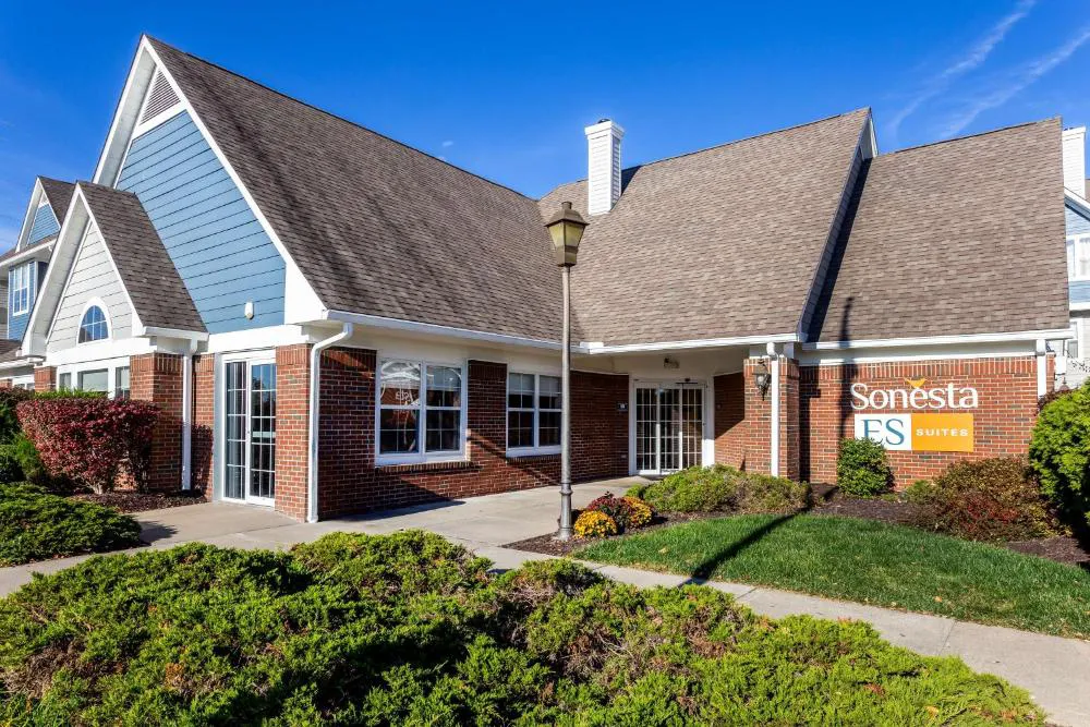 Sonesta ES Suites Charleston hotel hero
