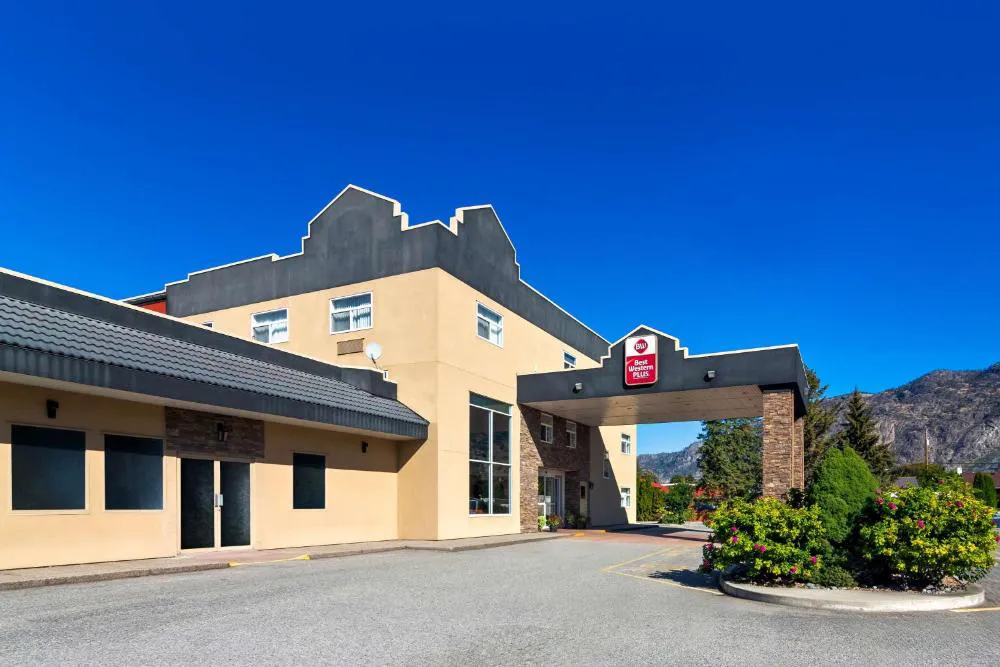 Best Western Plus Osoyoos Hotel & Suites hotel hero