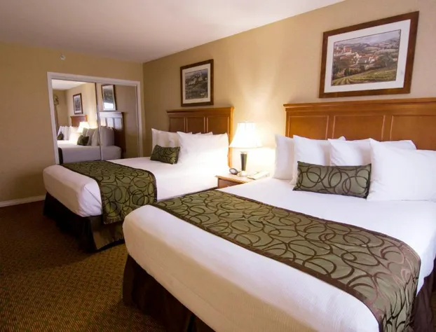 Best Western Plus Osoyoos Hotel & Suites hotel detail image 4