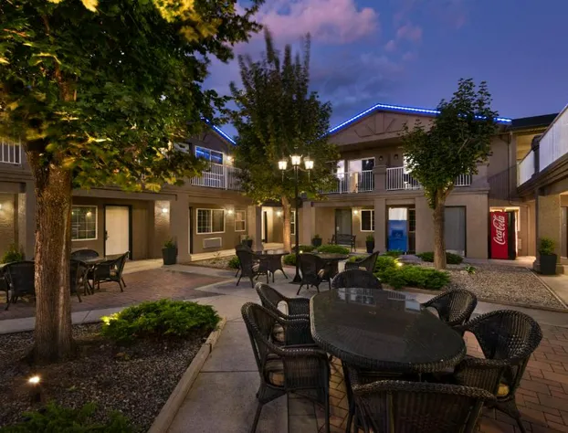 Days Inn by Wyndham Kelowna hotel detail image 1