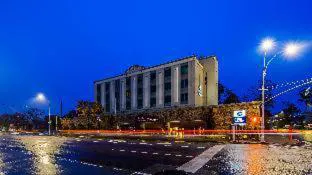 Best Western Queens Gold Coast hotel detail image 3