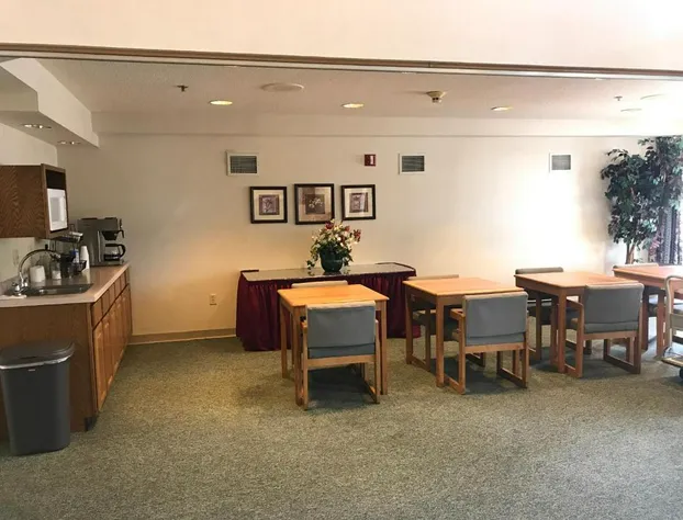 Econo Lodge Inn & Suites Oconto hotel detail image 4