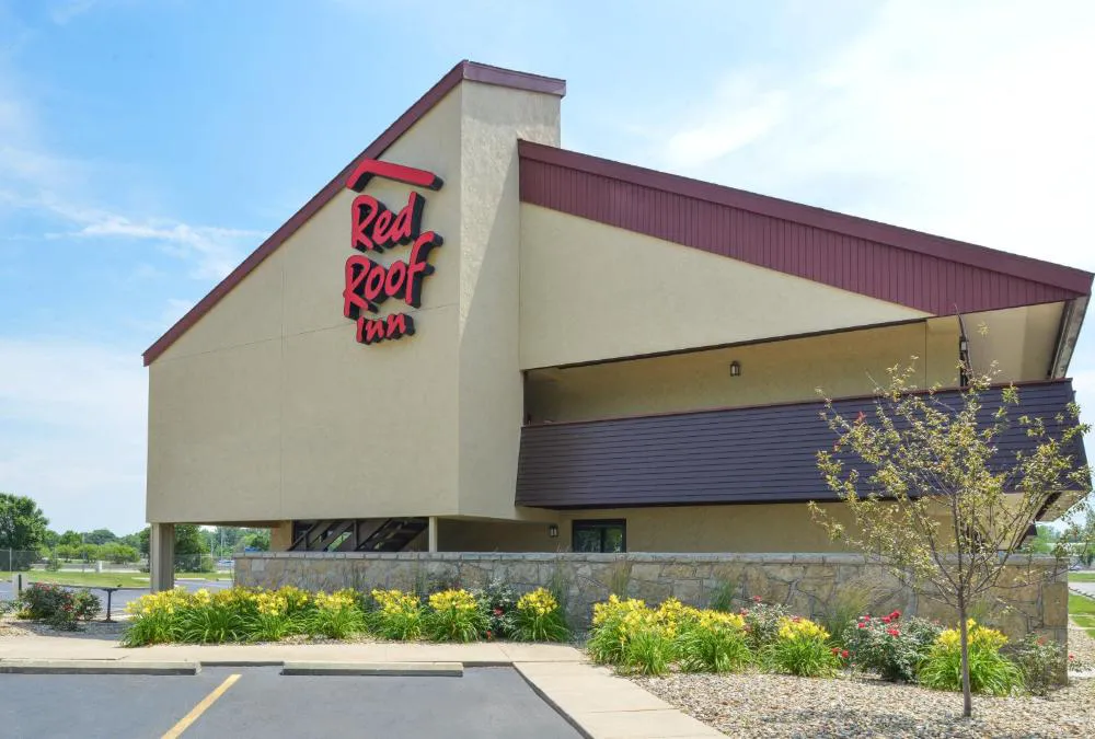 Red Roof Inn Champaign - University hotel hero