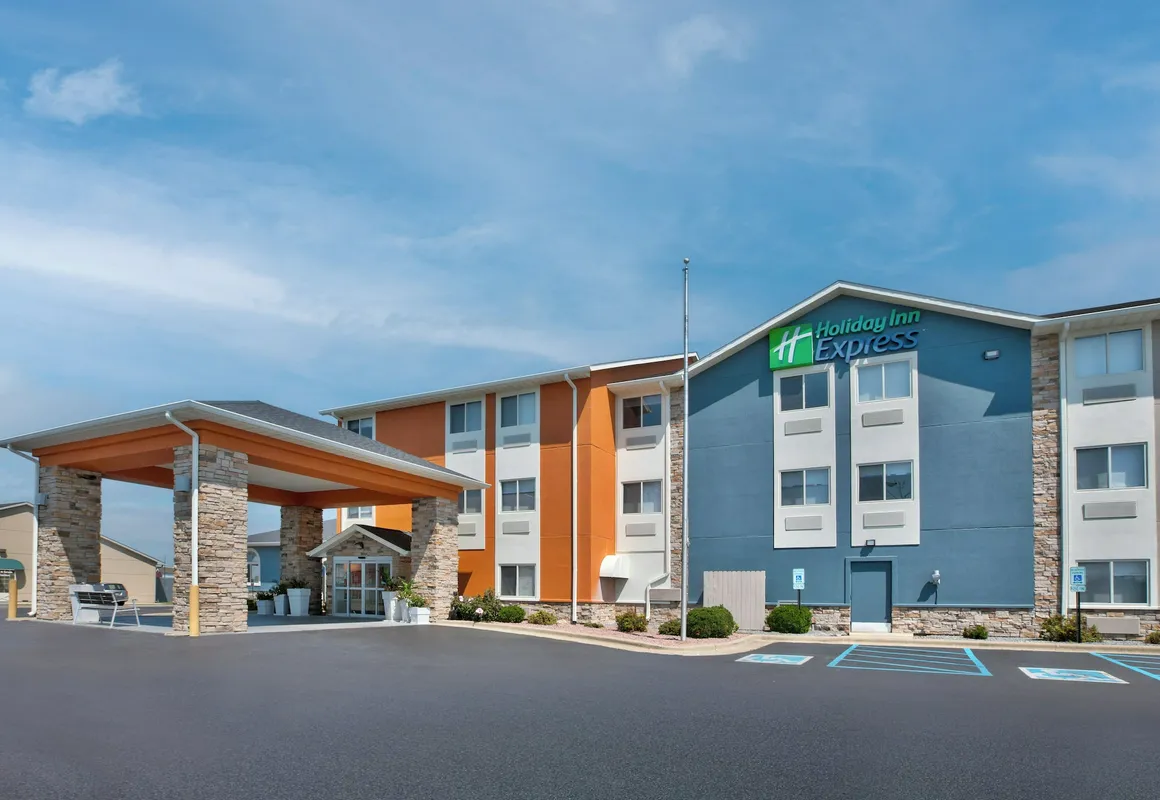 Holiday Inn Express Tuscola by IHG hotel hero