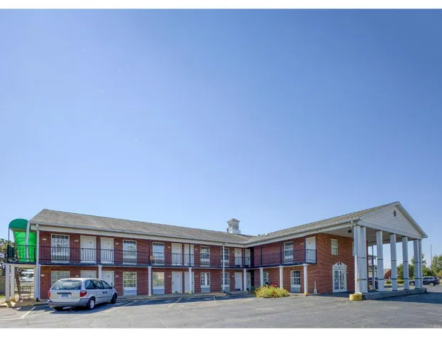 Capital O First Heritage Inn Rantoul IL I 57 hotel detail image 3