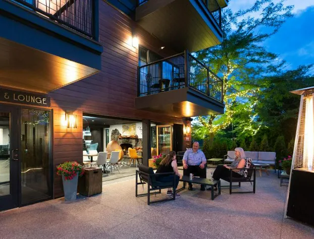 The Earl hotel detail image 3