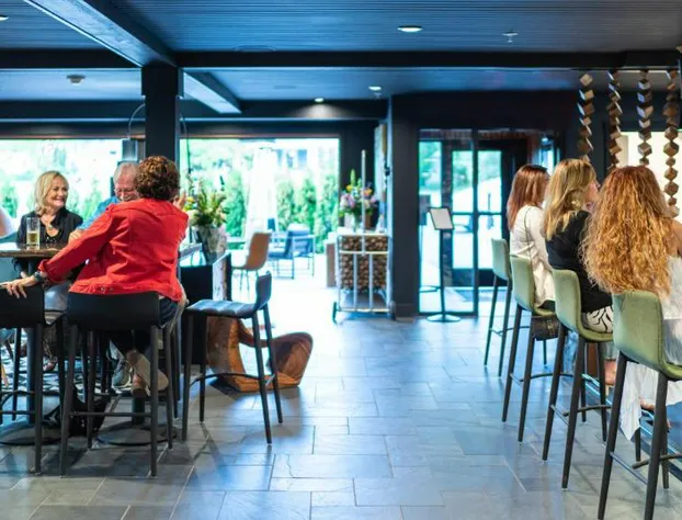 The Earl hotel detail image 4