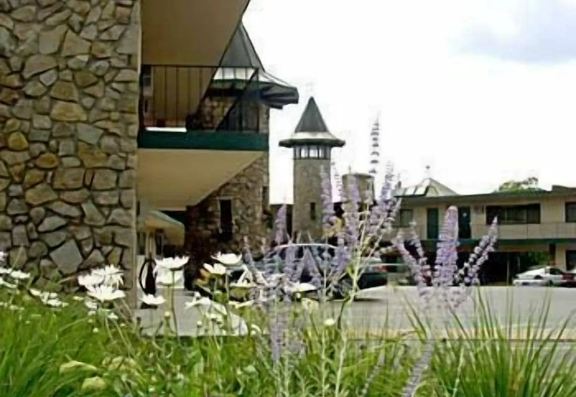 Weathervane Terrace Inn and Suites hotel hero