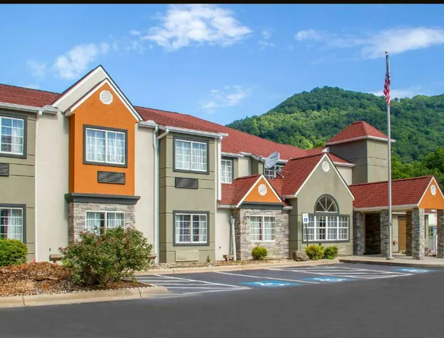 Quality Inn & Suites Maggie Valley - Cherokee Area hotel detail image 1