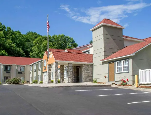 Quality Inn & Suites Maggie Valley - Cherokee Area hotel detail image 2