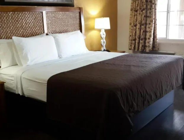 American Regency Inn hotel detail image 3