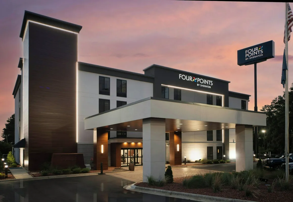 Four Points by Sheraton Fayetteville Fort Bragg hotel hero
