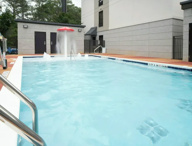 Four Points by Sheraton Fayetteville Fort Bragg hotel detail image 2