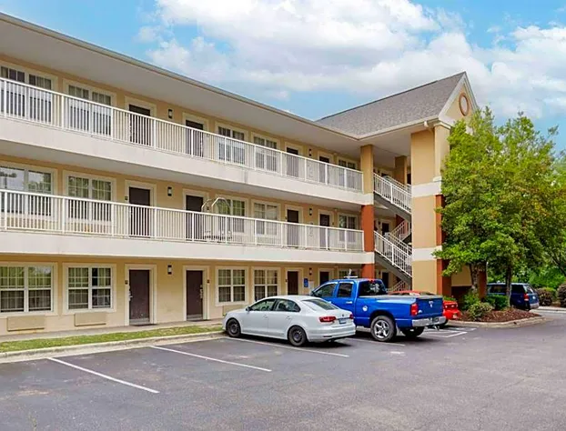 Extended Stay America Select Suites Fayetteville Owen Dr hotel detail image 2