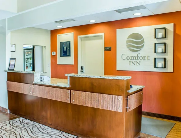 Comfort Inn Fayetteville near Fort Bragg hotel detail image 1