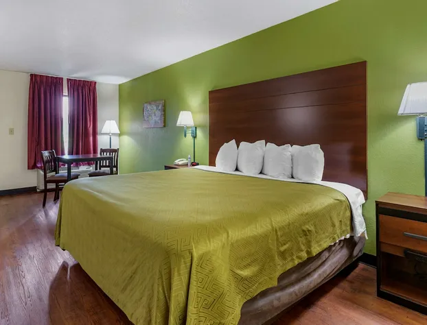 Econo Lodge Fayetteville, NC hotel detail image 2