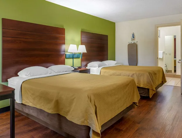 Econo Lodge Fayetteville, NC hotel detail image 3