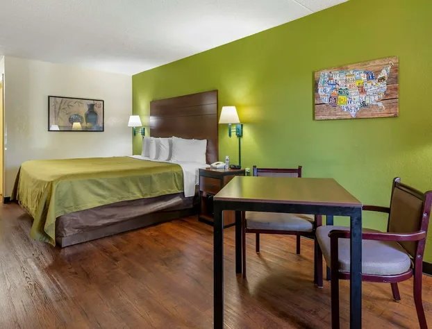 Econo Lodge Fayetteville, NC hotel detail image 4