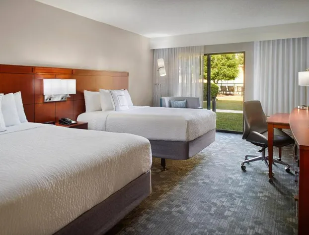 Courtyard by Marriott Fayetteville hotel detail image 4