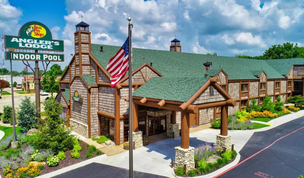 Bass Pro Shops Angler's Lodge hotel hero