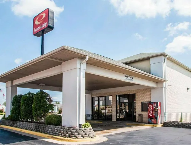 Econo Lodge Springfield I-44 hotel detail image 1