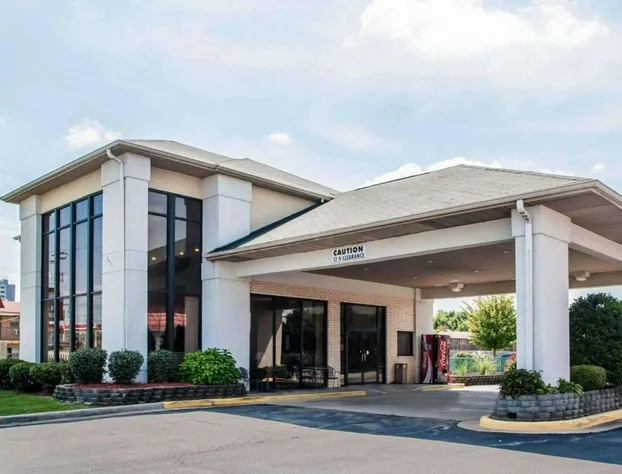 Econo Lodge Springfield I-44 hotel detail image 2