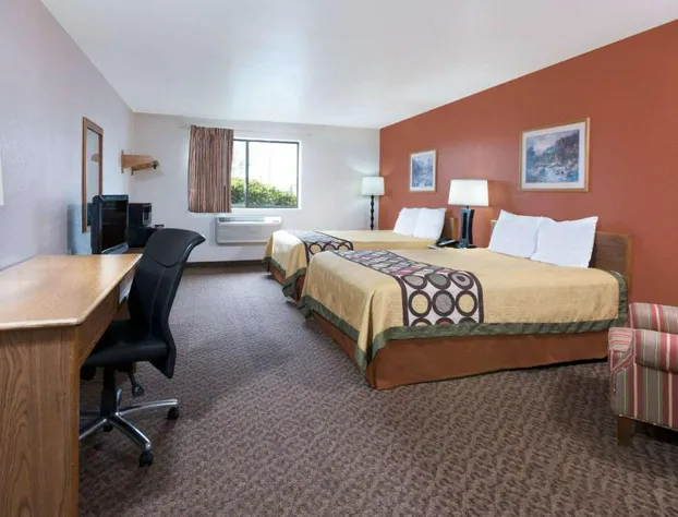 Super 8 by Wyndham Morgantown hotel detail image 2