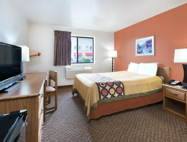 Super 8 by Wyndham Morgantown hotel detail image 4