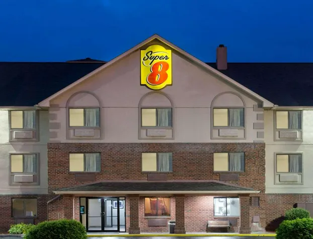 Super 8 by Wyndham Morgantown hotel detail image 1