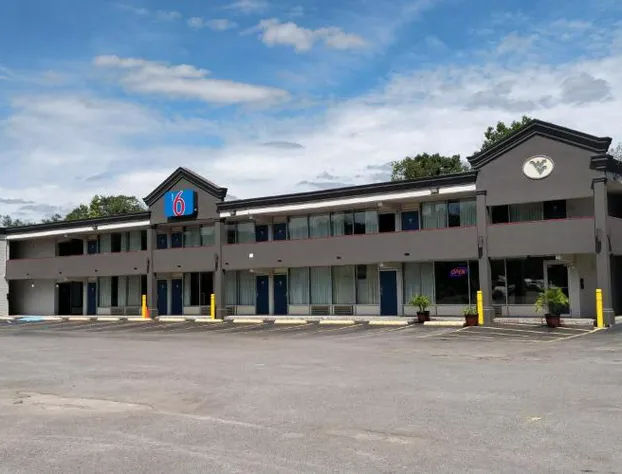 Motel 6 Morgantown, WV hotel detail image 1