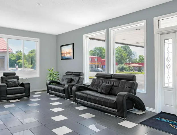 Howard Johnson by Wyndham Gananoque hotel detail image 2