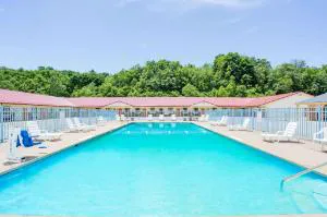 Travelodge by Wyndham Parkersburg hotel detail image 3