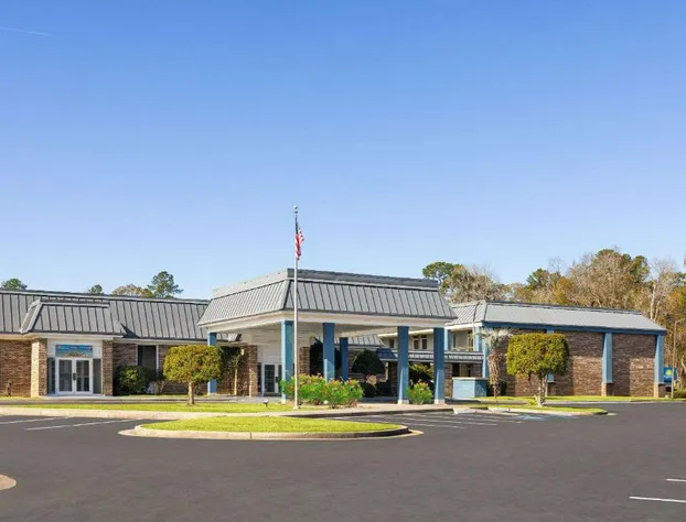 Days Inn by Wyndham Hinesville Near Fort Stewart hotel detail image 4