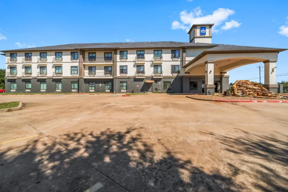 Americas Best Value Inn & Suites Livingston hotel hero