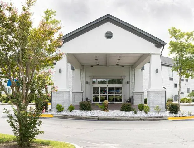 Wingate by Wyndham Savannah I-95 North hotel detail image 3