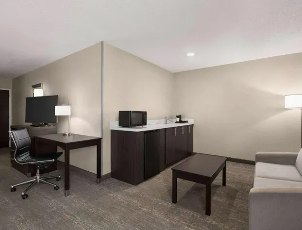 Wingate by Wyndham Savannah I-95 North hotel detail image 4