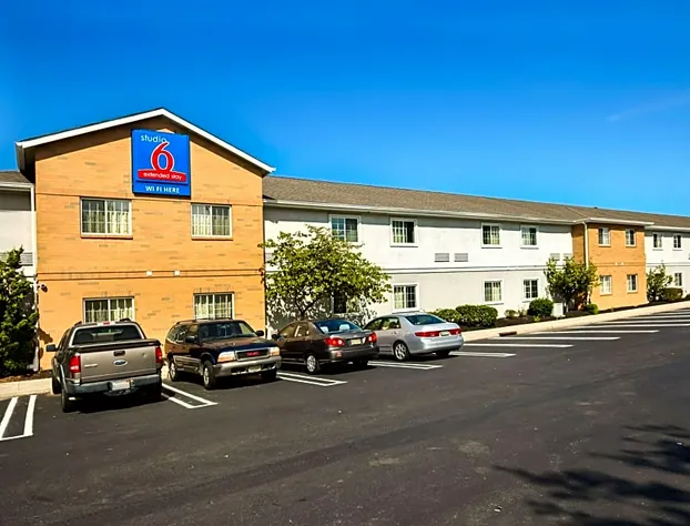 Studio 6 East Brunswick, NJ - NYC Area hotel detail image 3