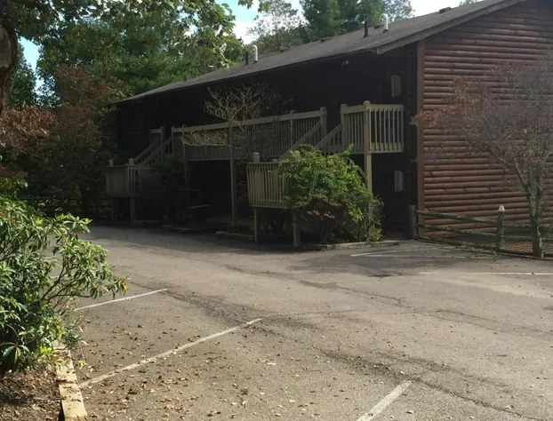 Highland Hills Motel and Cabins – A Master Hosts Resort hotel detail image 3