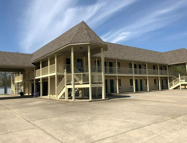Riverwood Inn of Glenwood hotel detail image 1